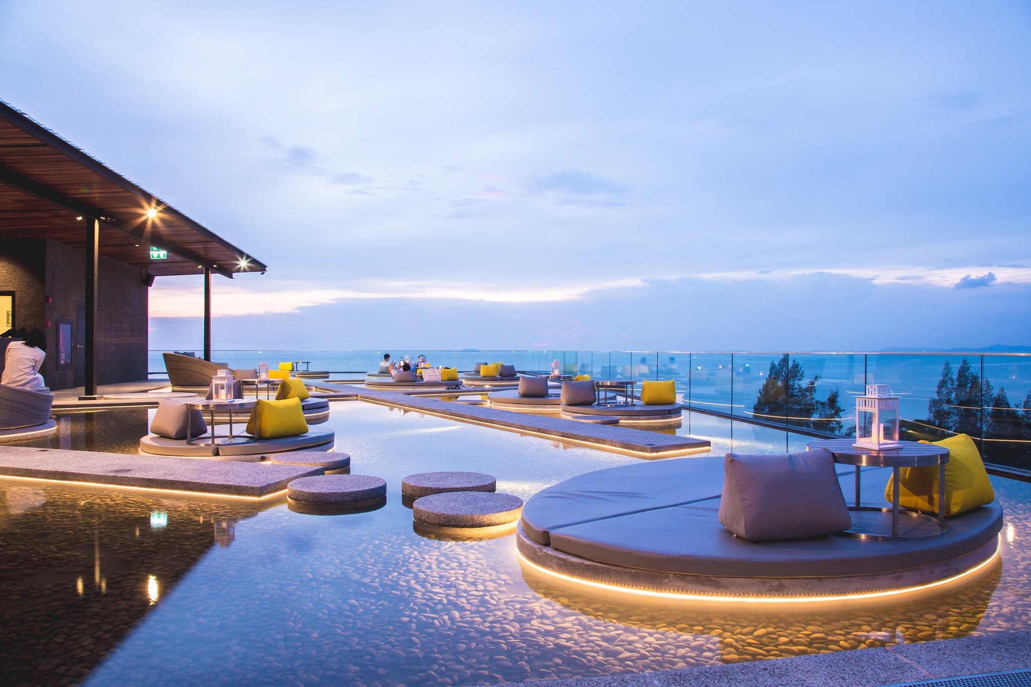Over The Moon at ANA ANAN Pattaya